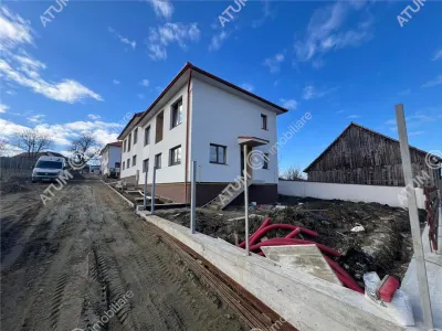 De vanzare casa individuala cu 4 camere 2 bai teren 300 mp situata in Sura Mica din Sibiu - foto 21