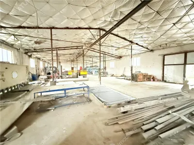 Hala industriala de vanzare in Cisnadie in suprafata de 1980 mp si 3520 mp teren - foto 2