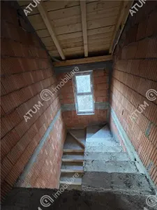 De vanzare casa cu 5 camere si gradina de 415 mp din Selimbar in Sibiu - foto 13
