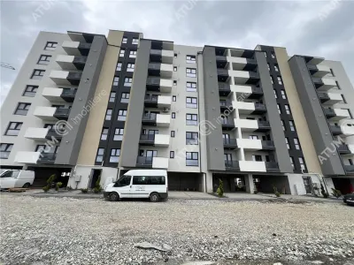 De vanzare apartament de 2 camere cu boxa si parcare subterana in Selimbar - foto 3
