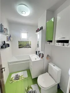 De vanzare apartament mobilat si utilat cu 3 camere 2 bai pivnita situat in zona Turnisor din Sibiu - foto 10