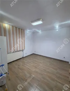 Spatiu comercial de inchiriat in zona Vasile Milea din Sibiu - foto 4