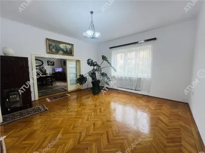 De vanzare apartament cu 4 camere si dependinte in zona Bulevardul Victoriei din Sibiu - Sibiu