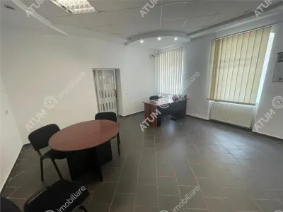 Spatiu comercial de inchiriat cu vad stradal in zona ultracentrala din Sibiu - foto 3