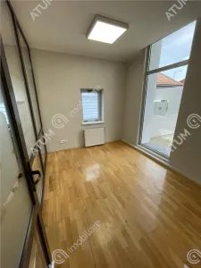 De inchiriat spatiu de birouri premium cu 6 locuri de parcare situat intr-un imobil din zona Calea Dumbravii din Sibiu - foto 23