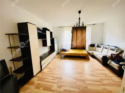 Se vinde apartament cu 3 camere de 72 mp si gradina in zona Vasile Aaron din Sibiu - foto 2