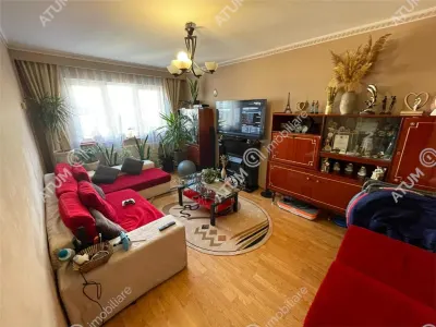 De vanzare apartament cu 3 camere decomandate balcon si pivnita in zona Vasile Aaron din Sibiu - Sibiu