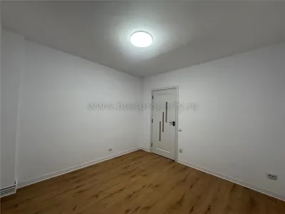 Apartament 2 camere de vanzare Sibiu, Bd. Mihai Viteazu, 52 mp utili, renovat. - foto 20