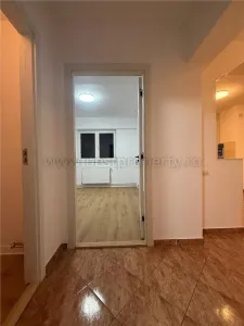Apartament 2 camere de vanzare Sibiu, Bd. Mihai Viteazu, 52 mp utili, renovat. - foto 4