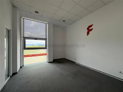 Spatiu comercial in Selimbar-Promenada Mall - foto 14