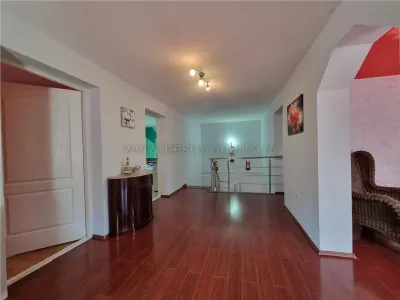 Casa de vanzare in Sibiu zona Sura Mare cu teren 900 mp - foto 3