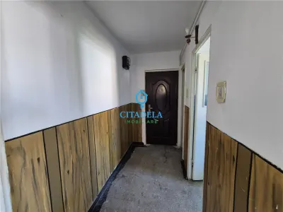 apartament , 2 camere Cetate Closca, 65000 euro - foto 3
