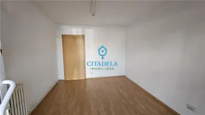 Apartament 2 camere ,Cetate,parter 67000 euro - foto 4