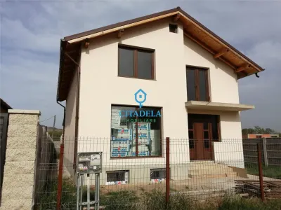 Casă de Vânzare S+P+M – Lancrăm 210 mp utili,170000 euro - Alba Iulia