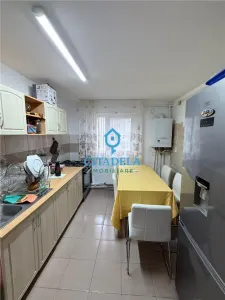 Apartament 2 camere,55mp, etaj 3/4 76900 euro - foto 6