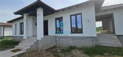 Casa pe nivel Sard,  finisata, 175.000 E+TVA - Alba Iulia