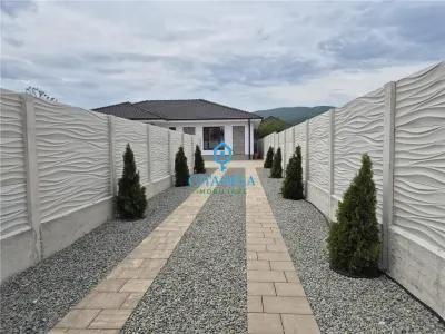 Casa individuala, de vanzare, 247000 euro - foto 4