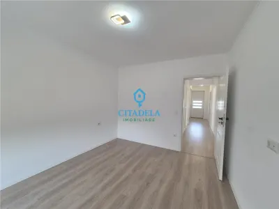 Casă de închiriat în Cetate – 3 dormitoare, 450 mp teren - foto 11