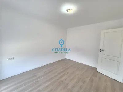 Casă de închiriat în Cetate – 3 dormitoare, 450 mp teren - foto 12