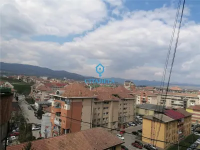 Apartament 2 camere, Centru-, 350 euro - foto 1