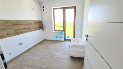 Apartament 3 camere bloc nouCetate ,65 mp utili,etaj 1, - foto 4