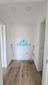 Apartament 3 camere Cetate-Piata,renovat recent 65000 euro - foto 2