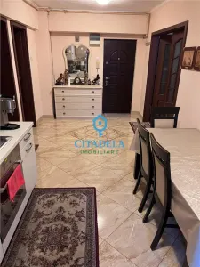 Apartament 2 camere Cetate bulevardul Transilvaniei 350 eur - foto 2