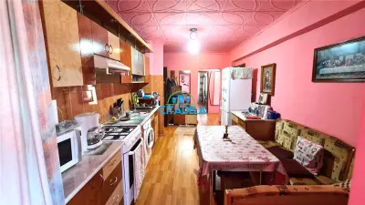Apartament 3 camere 68 mp, Ampoi 2 ,eaj 4 66500 eur - Alba Iulia