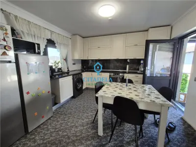 Casa Nouă de Vânzare în Alba Iulia - 4 Camere, Zona Orizont, 447 mp - foto 12