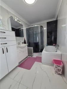 Casa Nouă de Vânzare în Alba Iulia - 4 Camere, Zona Orizont, 447 mp - foto 16