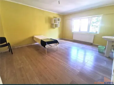 SPATIU COMERCIAL DE INCHIRIAT - foto 7