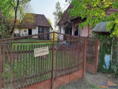 CASA DE VANZARE IN IEGHERESTE com.CRUCISOR - Crucisor