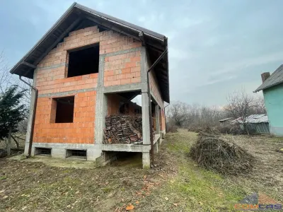 Casa in Rosu cu teren de 1.000 mp pe malul Somesului - foto 2