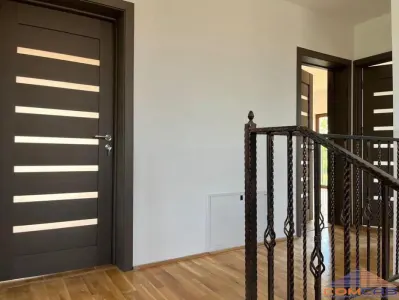 Casa de vanzare P+1E, Bercu Rosu - foto 7