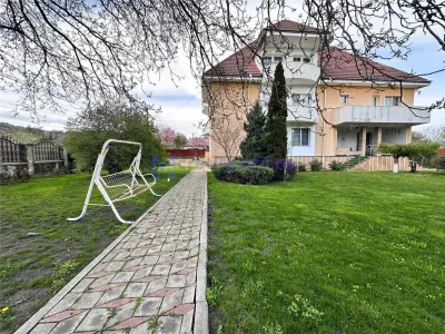 Vila Targu Neamt, Veniamin Costache, 642mp - foto 14