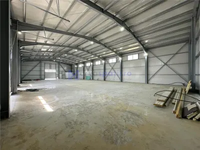 Hala/ showroom in intersectie, 598mp, sos. centura Iasi - foto 3
