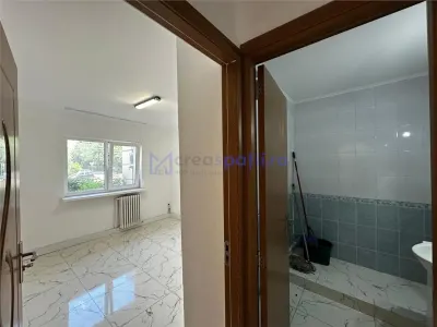 Spatiu comercial, 58mp, bd. Dacia, in statie, Zimbru - foto 12