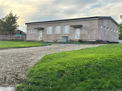 Spatiu Sipote, de la 100mp la 202mp, pt. magazin, productie - foto 3