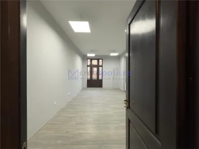 Spatii birouri s.a., Iasi, centru, Cuza Voda, de la 12mp la 118mp - foto 5