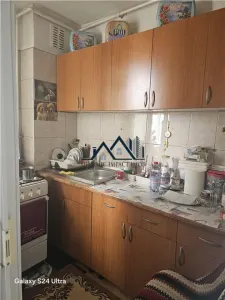 Garsonieră  Tractorul , B-dul 13 Decembrie ,zona CORESI! - foto 1