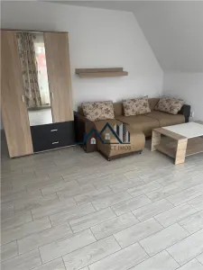 ichiriere studio , Strada Christian Pomarius nr. 7 din Brașov (zona Tractorul, aproape de Coresi Shopping - foto 12