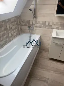 ichiriere studio , Strada Christian Pomarius nr. 7 din Brașov (zona Tractorul, aproape de Coresi Shopping - foto 5
