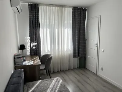 Vand garsoniera renovata recent,totul nou, etaj 1/4,mobilata,utilata, zona Caminelor Studentesti - foto 3