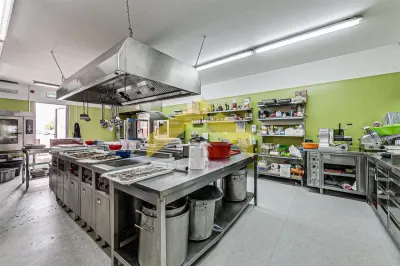 Sala de evenimente+zona de agrement de vanzare, Arad - foto 18