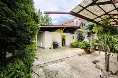 Casa pe colt cu teren de 2464 mp in ZONA MICALACA - foto 9