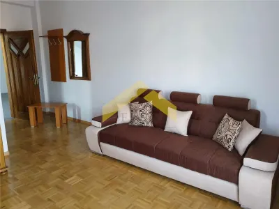 Casa pe colt cu teren de 2464 mp in ZONA MICALACA - foto 10