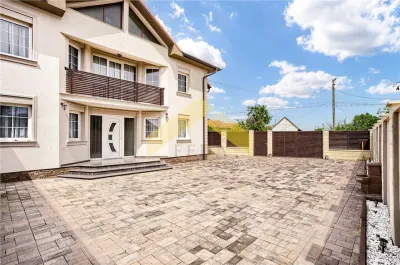 Casa noua de vanzare orasul Ineu - foto 12