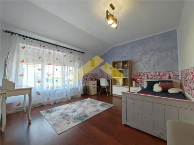 Casa de vanzare in cartierul Via Carmina, Vladimirescu - foto 8