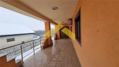 Casa cu etaj in Zadareni de vanzare - foto 10