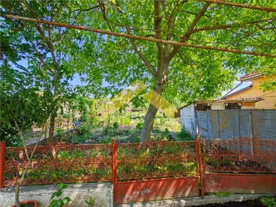 Casa la sol de vanzare in Vladimirescu - foto 12